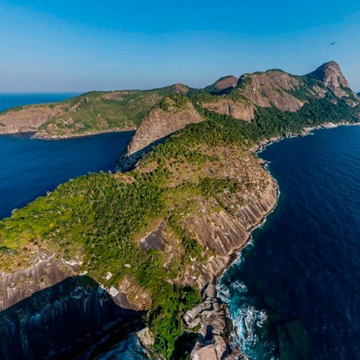 Fotografia a&eacute;rea da Ilha de Alcatrazes com visualiza&ccedil;&atilde;o online em 360 graus. O arquip&eacute;lago est&aacute; localizado a 35 km ao sul de S&atilde;o Sebasti&atilde;o, litoral norte do estado de S&atilde;o Paulo, a uma hora de barco, aproximadamente…