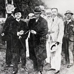 Presidente Afonso Pena durante a inauguração do 2º trecho da linha da Estrada de Ferro Noroeste do Brasil, em 1908, que ligava Bauru/SP a Corumbá/MS. © Museu Ferroviário Regional de Bauru.