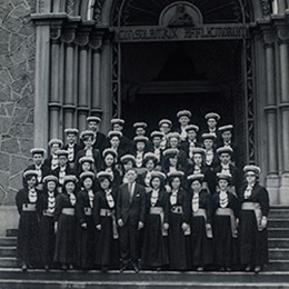 Álbum fotográfico dos formandos de 1964 da Faculdade de Farmácia e Bioquímica da Universidade de São Paulo. © Faculdade de Ciências Farmacêuticas da USP.